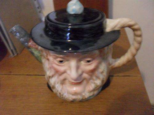 VINTAGE...... RARELY SEEN PEGGOTTY SERIES  TOBY STYLE TEAPOT.....