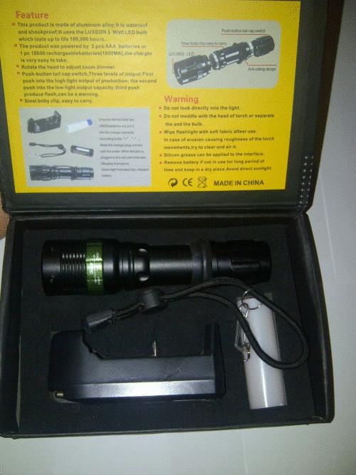 500 Lumen Rechargeable CREE LED Torch with adjustable zoom function (Shipping only R45)
