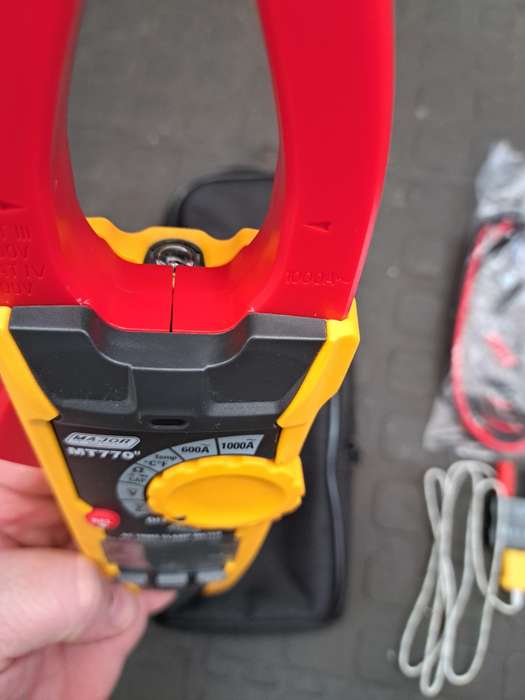MAJOR-TECH  1000A AC TRMS Clamp Meter, CAT IV 600V MT770