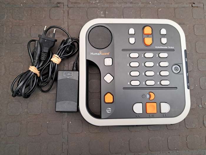 HUMANWARE Victor Reader Stratus12 M