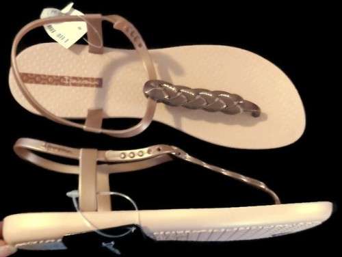 Gorgeous Metallic Ipanema Slingback Sandals Size 7