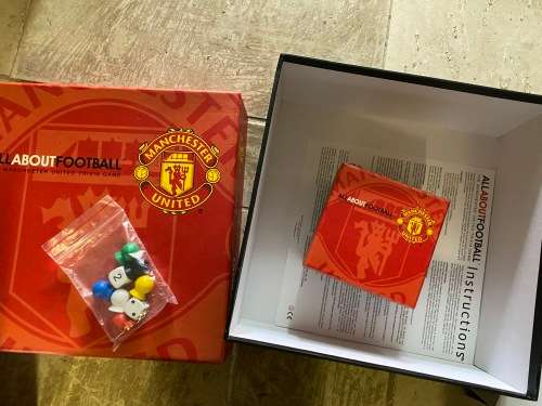 Nice Manchester United Trivia game without board - CHEAP and GOOD FOR TRIVIA FUN