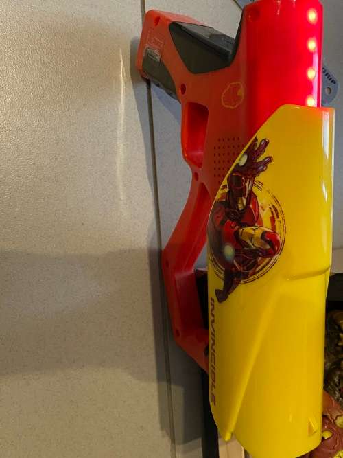 Lovely Invincible Gun with Lights - Good value