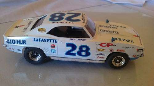 REVELL MONOGRAM CAMARO Z69 STOCK CAR