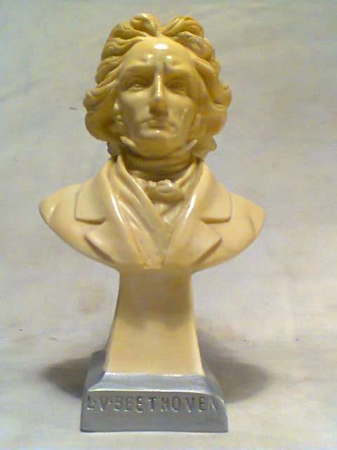 Awesome Collectible Bust of L.V. Beethoven. Ideal for display on the Grand Piano to impress Freinds