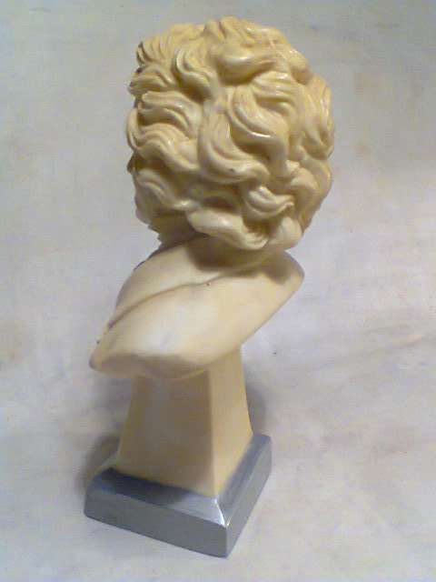 Awesome Collectible Bust of L.V. Beethoven. Ideal for display on the Grand Piano to impress Freinds