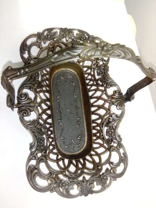 A Vintage Bronze trinket dish with handle + fretwork and filigree stamped made in `Italy`.