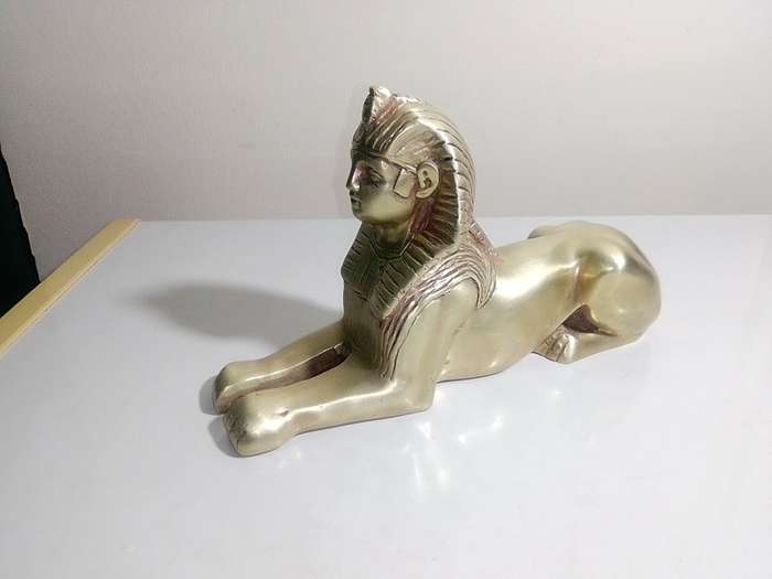 Vintage Egyptian Sphinx heavy brass and well detailed, weight 5.1kg. Size 135mm Tall x 250mm Long