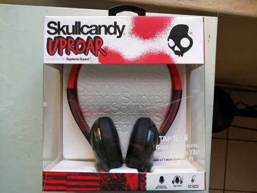 Skullcandy Uproar headphones