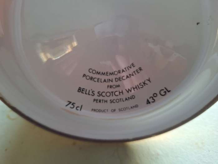 Commemorative  Empty Scotch Wiskey bottle- 1986 Prince Andrew and Miss Ferguson wedding
