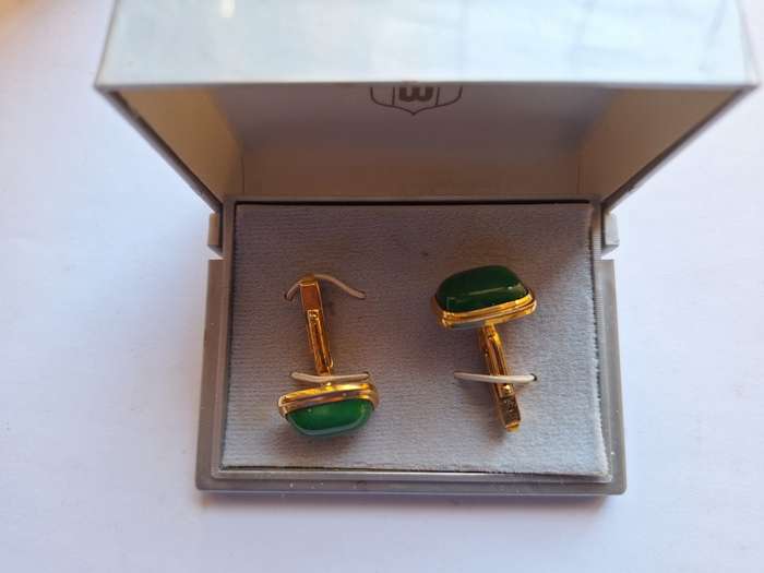 Unique set of vintage cufflinks