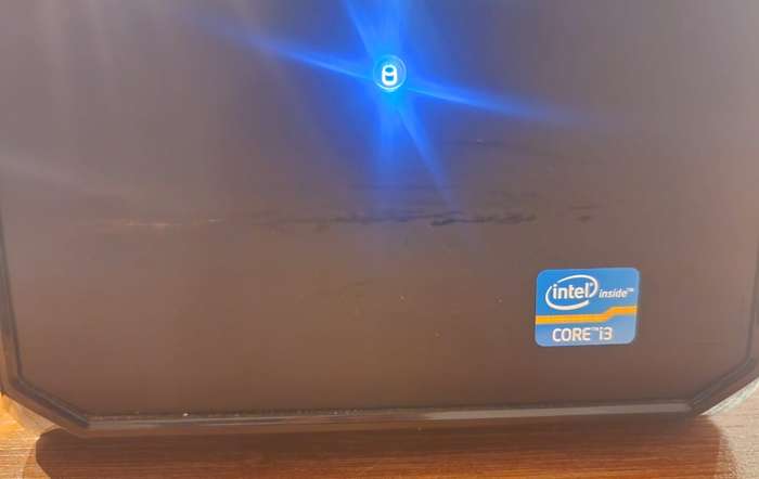 Dell Vostro 270 Desktop PC complete with monitor, keyboard and mouse