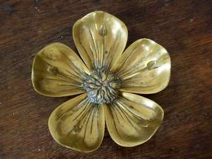 BRASS FLOWER ORNAMENT
