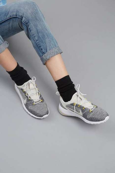 Original Ladies Nike CK RACER - 916792-005 - UK 7.5 (SA 7.5)