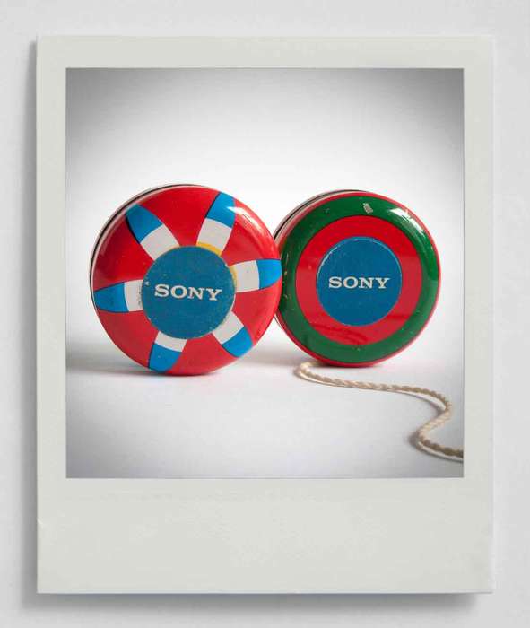 SONY PROMOTIONAL TIN YO YO x 2