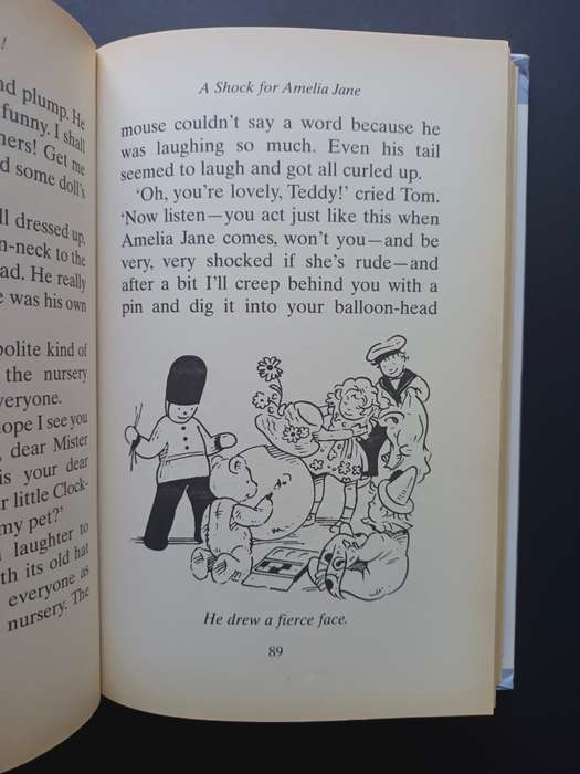 Amelia Jane Again / Enid Blyton