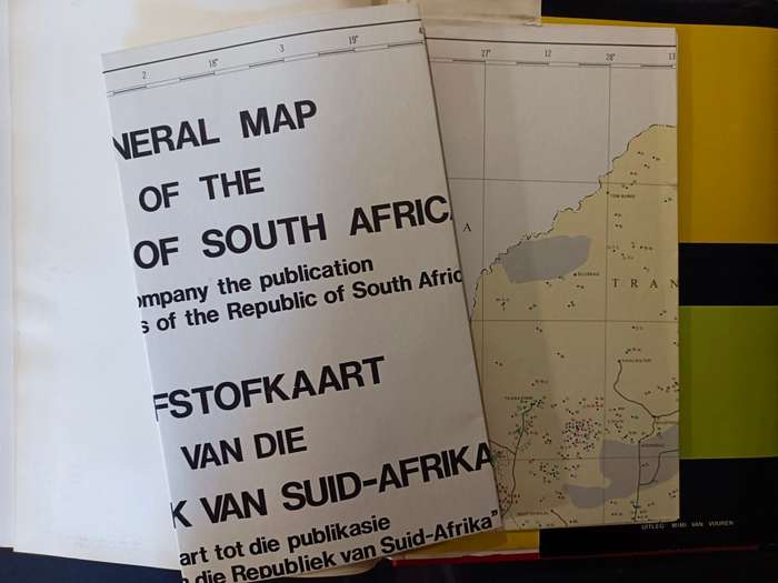 DELFSTOWWE VAN DIE REPUBLIEK VAN SUID-AFRIKA / C. B. Coetzee