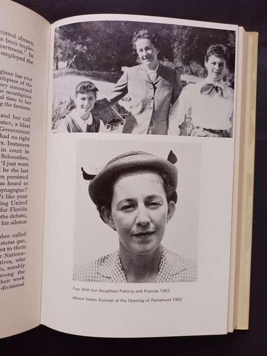 A Cricket in the Thorn Tree: Helen Suzman and the Progressive Party / Joanna Strangwayes-Booth