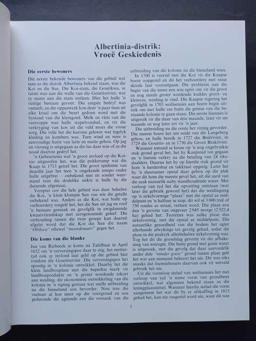 ALBERTINIA HONDERD JAAR 1902-2002 / Rudi Briel (geteken)