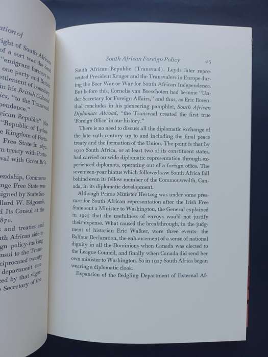 Notes on the Formation of South African Foreign Policy / Edwin S. Munger