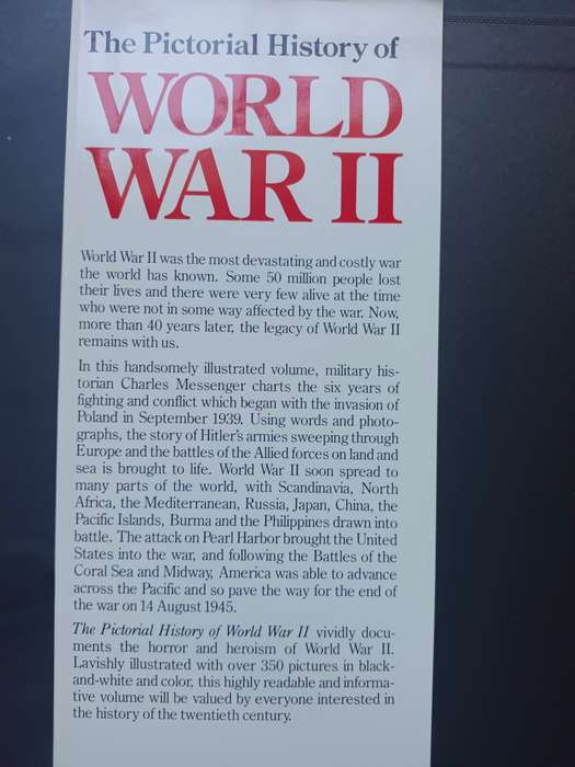 The Pictorial History of World War II / Charles Messenger