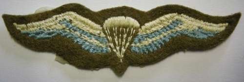 Basic Static Line Parachute Wing Embroidered on Felt Note Glue & Paper at Back