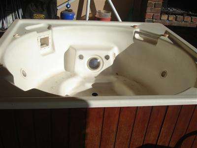 10 SEATER JACUZZI SPA