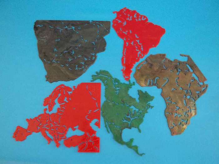 Wonderful Old Set Of Hard Plastic Map Stencils, Dated By "Union Of South Africa" Average 14cm/14cm