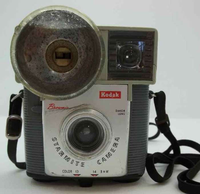 Vintage Kodak Brownie Starmite Camera