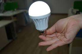 Load shading!!!!!!!  B22 7W Intelligent light Bulb!!!!!! 6500K ( Bayonet )