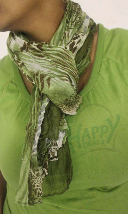 " K & Q "stunning  scarf 100% polyester colourful scarfs