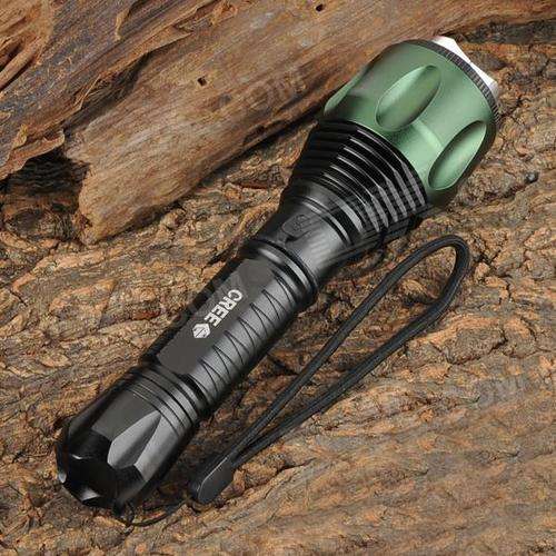 1200 Lumen**3-Mode White Zooming Flashlight**