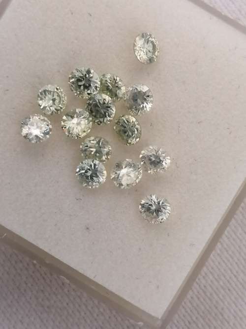 4.74cttw Vvs1 Round G-H White Loose Moissanite (14 stones and 1 stone per bid)