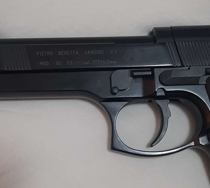 UMAREX STEEL BERETTA M92 FS CO2 AIR PISTOL - GERMANY
