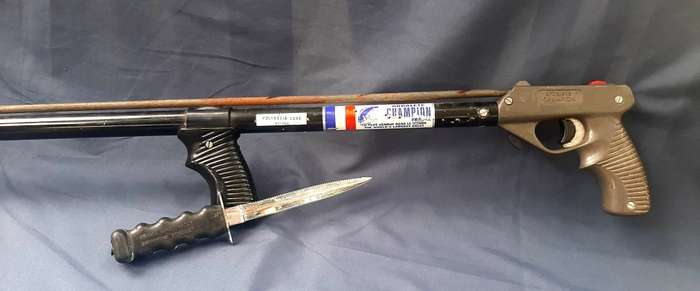 ARBALETE CHAMPION SPEARGUN & HEINKE DIVING KNIFE SET