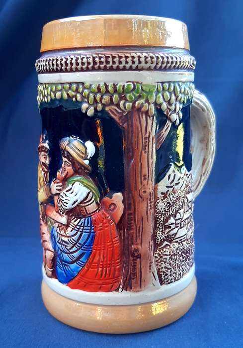 ORIGINAL KING BEER STEIN FROM WEST GERMANY