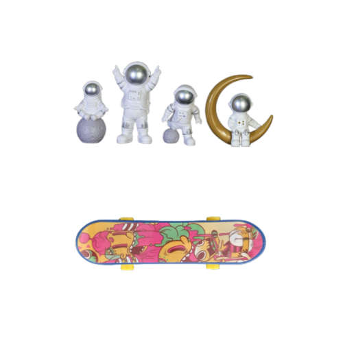 Astronaut on Sateboard Ornaments Four Piece Set - Silver