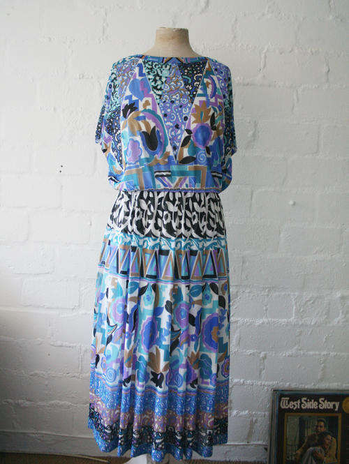 VINTAGE *VAN GASSLER JENAST PARIS* 70s PATTERNED DRESS SIZE 12 - 14