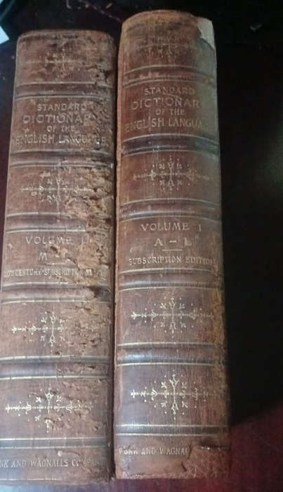 A Standard Dictionary Of The English Language (2 volumes) 1899