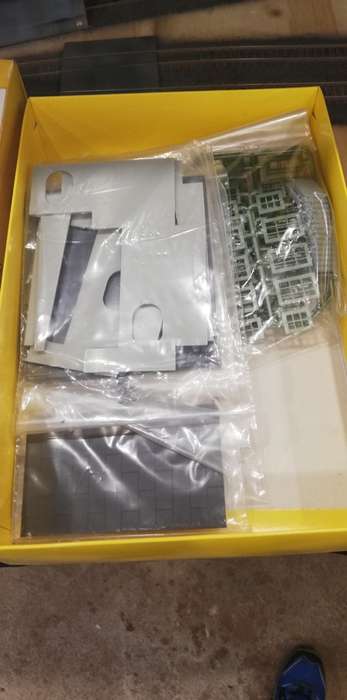 Brawa Cable car  and building kit 6340 , 6341
