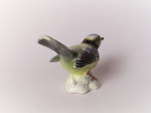 Vintage blue tit titmouse bird gloss figurine H5cm 1960s Germany, excellent