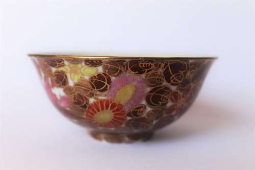 Vintage gilded pink, red, brown and white Chinese Oriental Asian porcelain bowl