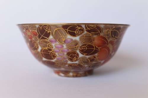Vintage gilded pink, red, brown and white Chinese Oriental Asian porcelain bowl