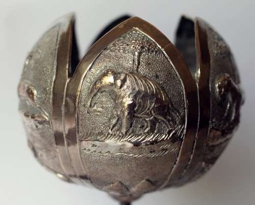 Anglo-Indian repousse pedestal vase weetmeats bowl w animals Lucknow Indian silver India rare