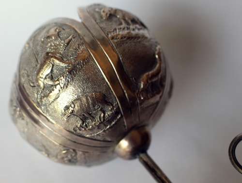 Anglo-Indian repousse pedestal vase weetmeats bowl w animals Lucknow Indian silver India rare