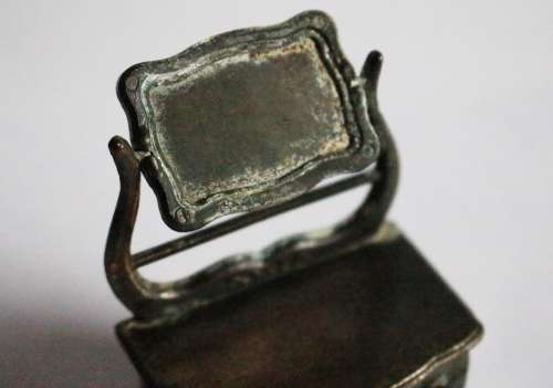 Vintage Durham Industries metal dollhouse furniture diecast cabinet dresser mirror miniature 32 1976
