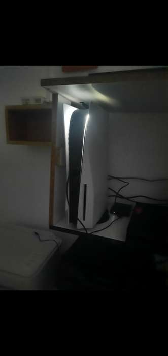 ps5 and 1 controller