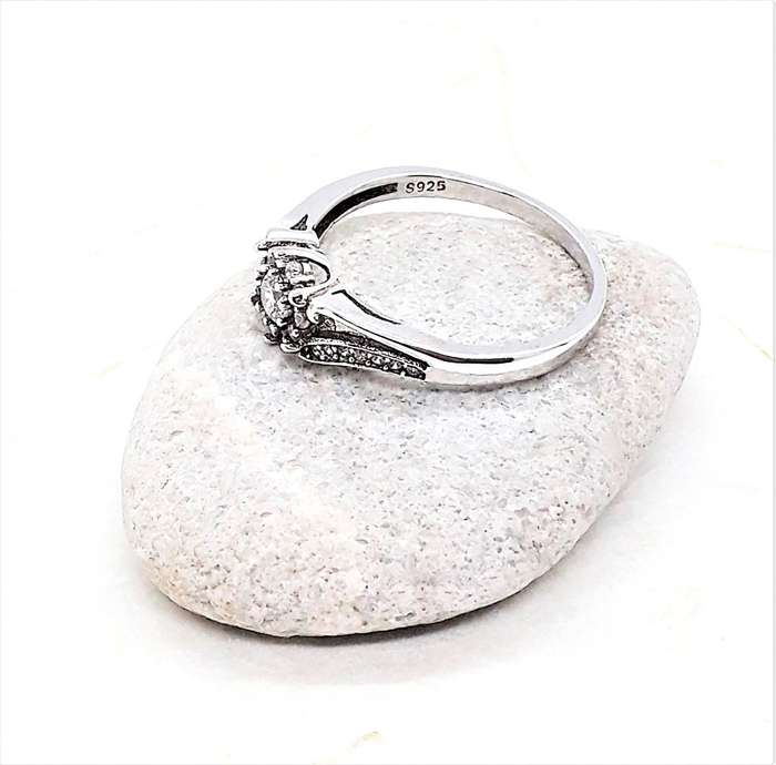 Daisy Cubic Zirconia Sterling Silver Filled Ring