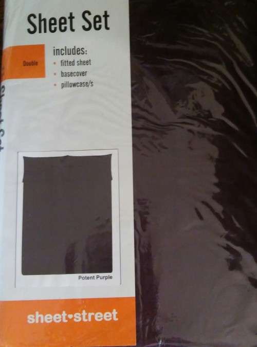 FANTASTIC DEAL! BRAND NEW 24 Piece Bedding And Curtain Bundle