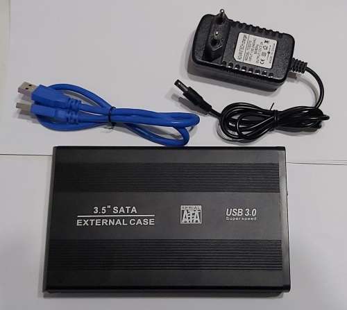 EXTERNAL DRIVE (CASE + 500GB HARD-DRIVE) WITH FREE SHIPPING!
